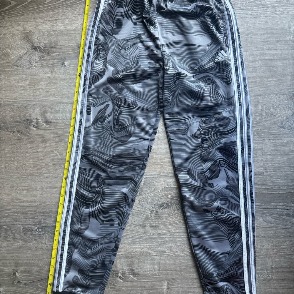 Adidas Boy’s Size Youth M Gray, Black, White Wave Joggers Athletic Pants EUC! - Picture 3 of 5